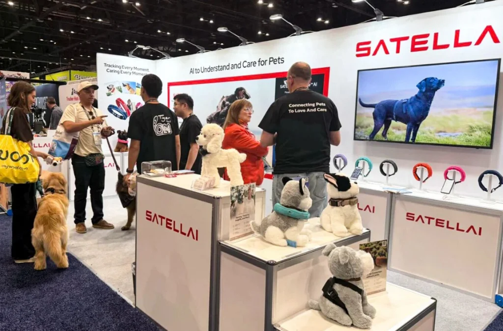 Reimagining Pet Health: SATELLAI's Smart Collar and Service Ecosystem