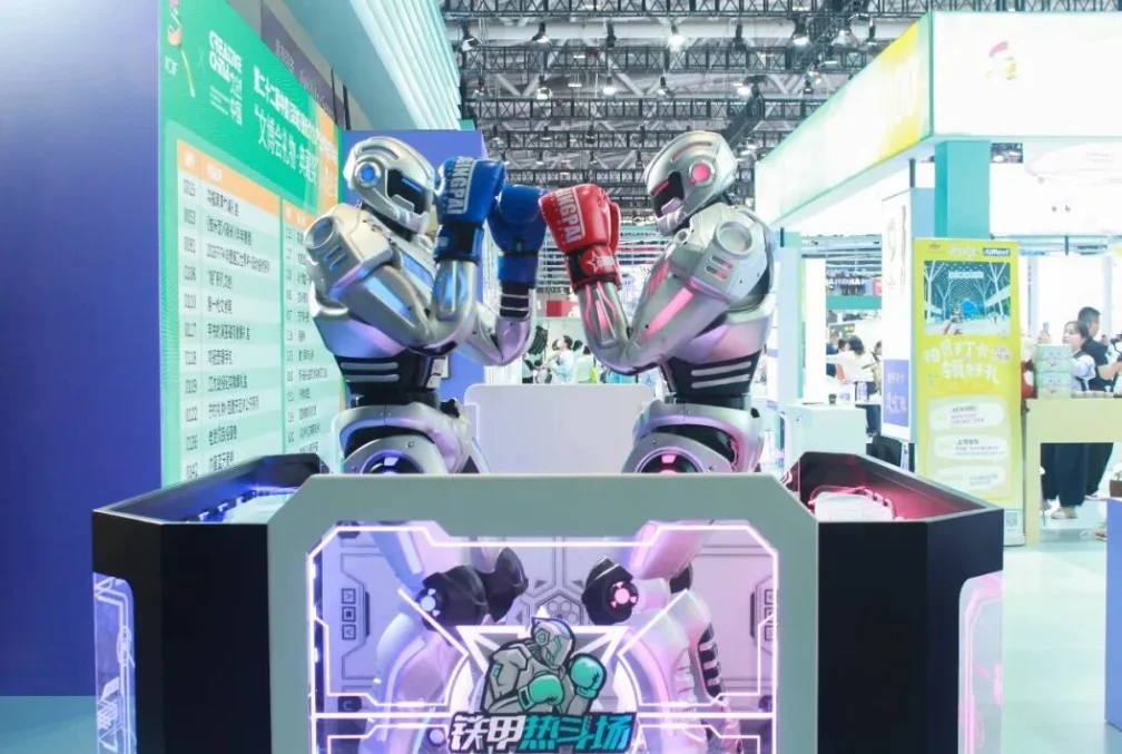 Experiencing Embodied Intelligence: Qianxing Intelligence's Mech Combat Robots Redefine Entertainment